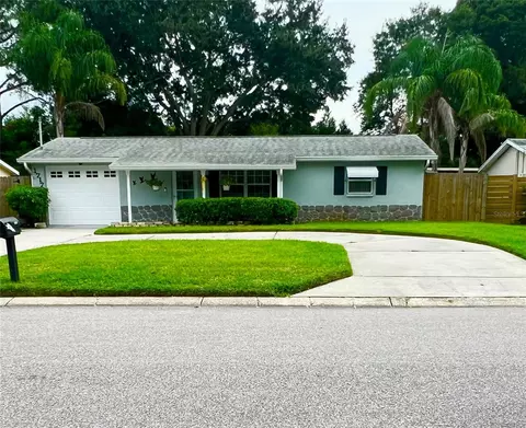 1717 Linwood Cir, Clearwater, FL 33755