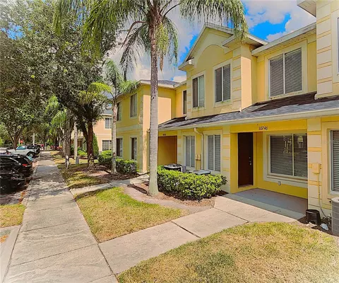 10746 Keys Gate Dr, Riverview, FL 33579 photo 1