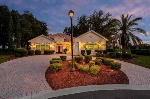 10071 Georgetown Ct, Weeki Wachee, FL 34613