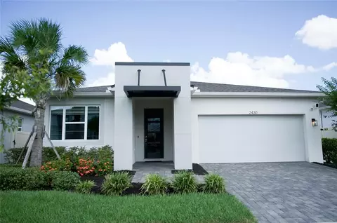 2430 Morninglight Dr, Lutz, FL 33558