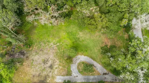 712 Welton Rd, Lutz, FL 33548