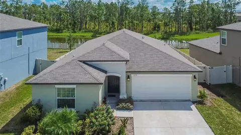 1239 Tahitian Sunrise Dr, Plant City, FL 33565