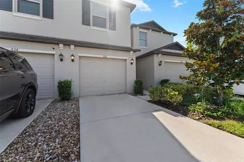 626 Royal Empress Dr, Ruskin, FL 33570