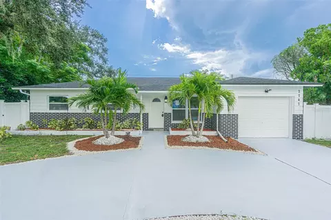 2747 State Road 590, Clearwater, FL 33759