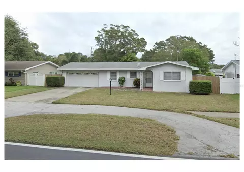 9027 Ridge Rd, Seminole, FL 33772