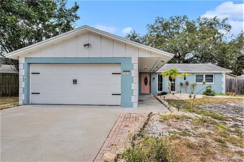 10530 119th St, Largo, FL 33778