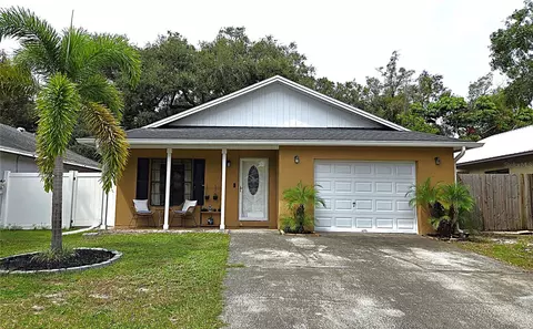 3786 Lake Shore Dr, Palm Harbor, FL 34684