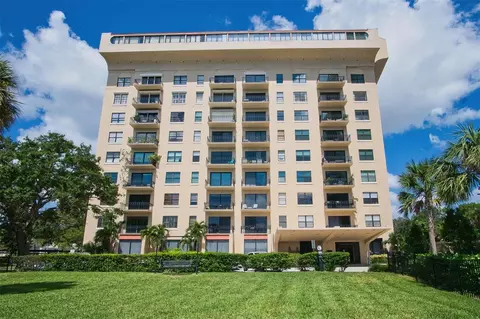 2109 Bayshore Blvd #207, Tampa, FL 33606