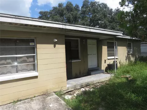 4208 N Sandalwood Cir, Tampa, FL 33617