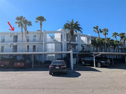 225 Country Club Dr #C 327, Largo, FL 33771