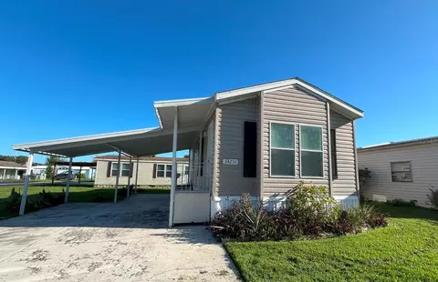 34251 Lodge Dr, Wesley Chapel, FL 33543