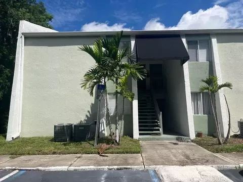 13300 Walsingham Rd #52, Largo, FL 33774