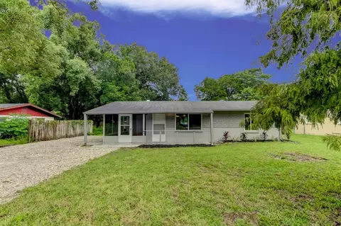 5305 Lantana St, Zephyrhills, FL 33542