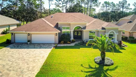 8 Gingerwood Dr, Homosassa, FL 34446