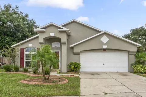 105 Chardonnay Pl, Valrico, FL 33594