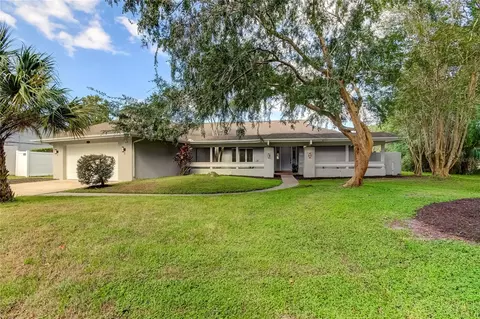 9308 Pebble Creek Dr, Tampa, FL 33647