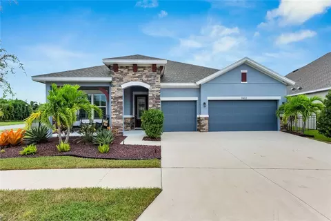 7602 Paradiso Dr, Apollo Beach, FL 33572