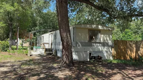 4065 NE 174th Ter, Silver Springs, FL 34488