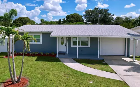 5621 63rd Way N, Saint Petersburg, FL 33709