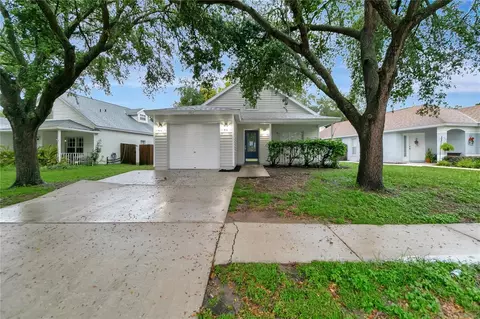 1417 Dew Bloom Rd, Valrico, FL 33594