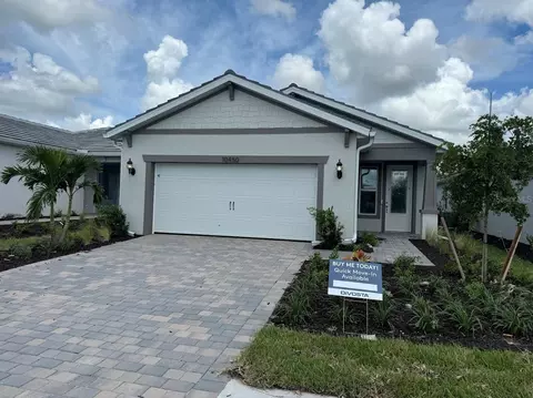 10450 Abaco Falls Dr, Englewood, FL 34223