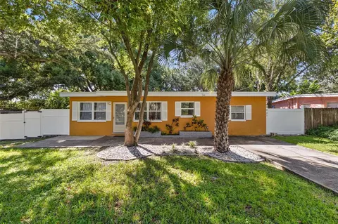 3027 County Road 31, Clearwater, FL 33759