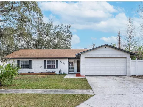 5007 Presidential St, Seffner, FL 33584