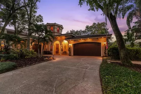 1909 Floresta View Dr, Tampa, FL 33618