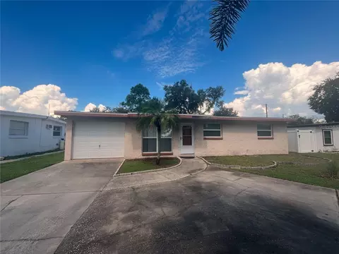 2192 Barcelona Dr, Clearwater, FL 33764