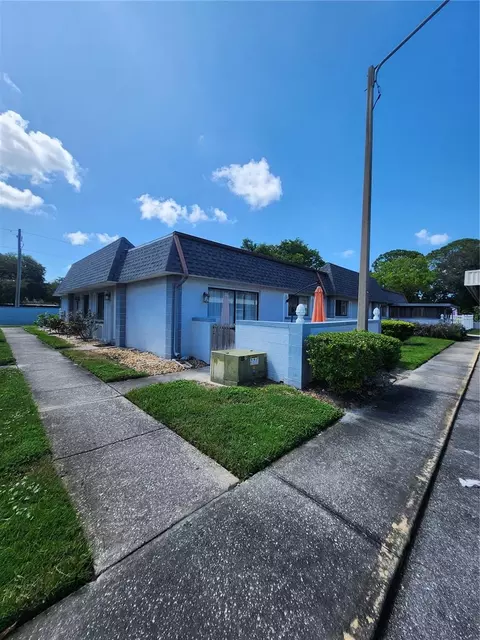 5112 70th Pl N #5112, Pinellas Park, FL 33781