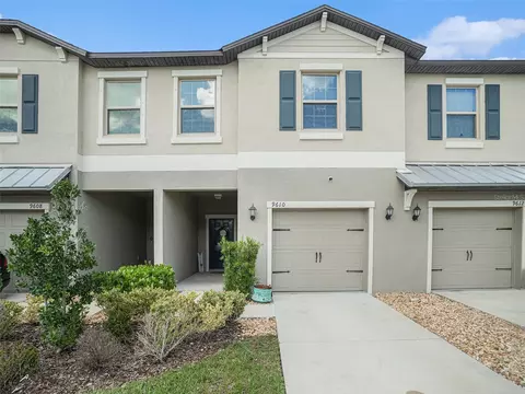 9610 Pembrooke Pines Dr, Sun City Center, FL 33573