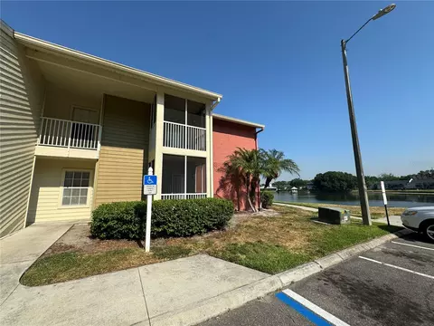 314 Lake Parsons Grn #104, Brandon, FL 33511