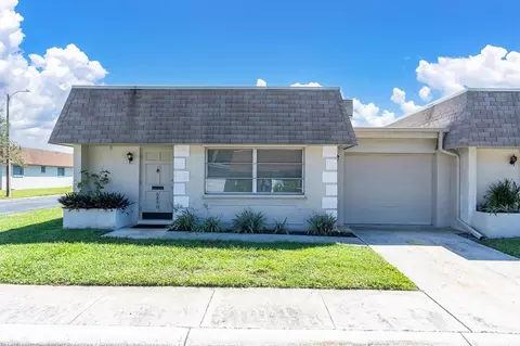 6890 Lafayette N #9, Pinellas Park, FL 33781