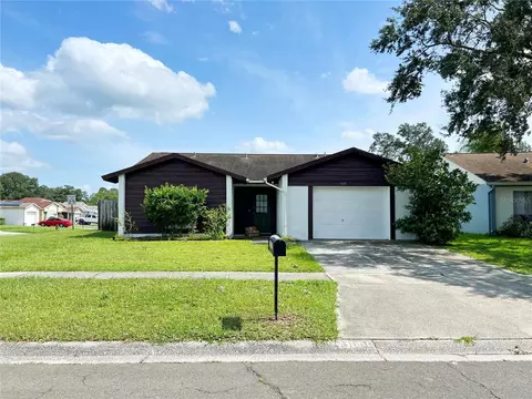 1601 Palm Leaf Dr, Brandon, FL 33510