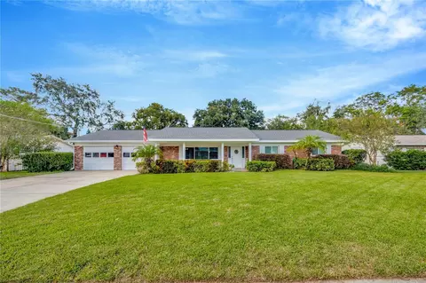 106 Crestview Dr, Brandon, FL 33511 photo 1
