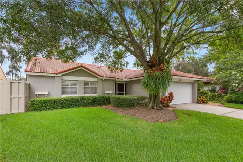 477 Genoa Cir NE, Saint Petersburg, FL 33703