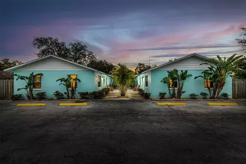 1016 E Lemon St, Tarpon Springs, FL 34689