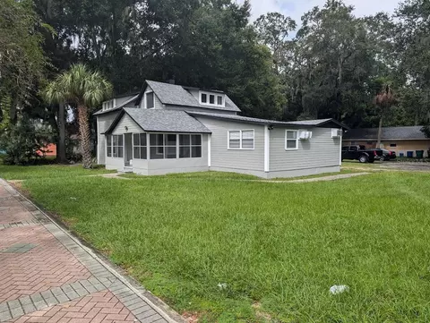38155 5th Ave, Zephyrhills, FL 33542