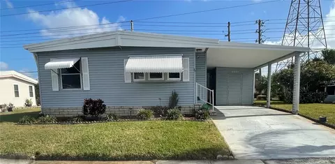 77 Tanglewood Dr, Palm Harbor, FL 34684