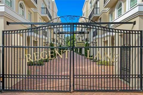 408 Regent Ln N, Saint Petersburg, FL 33701