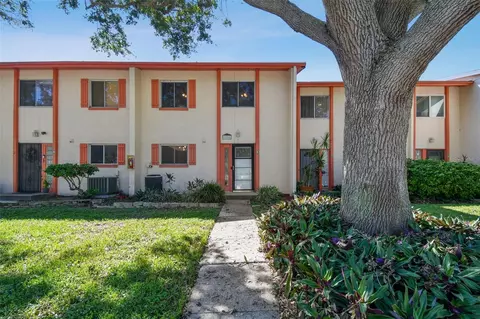 5855 16th St S #3, Saint Petersburg, FL 33705