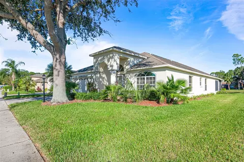 11053 Edge Park Dr, Hudson, FL 34667