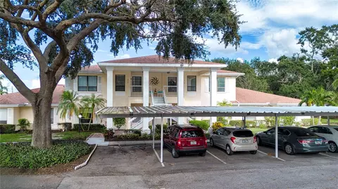 304 Kelsey Way #2, Sun City Center, FL 33573
