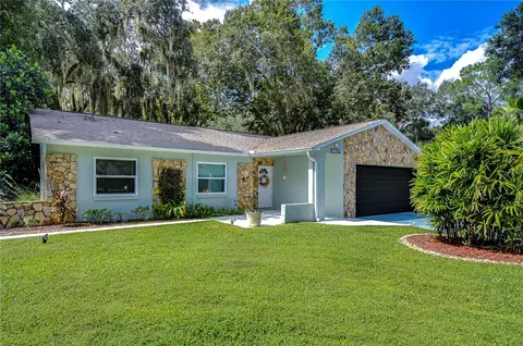 5937 Caroline Dr, Wesley Chapel, FL 33545