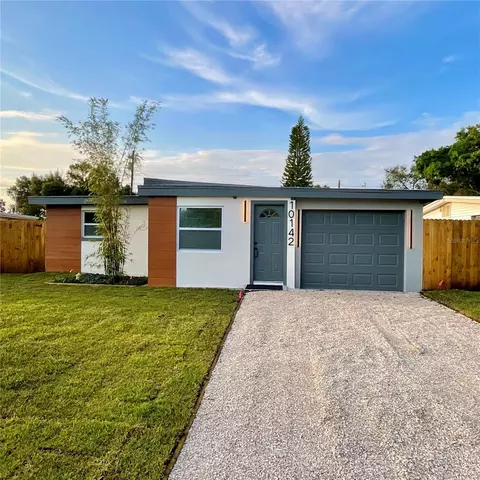 10142 115th Ave, Largo, FL 33773