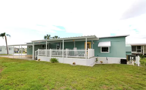 107 W Saint Johns Way, Apollo Beach, FL 33572