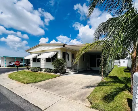 1500 County Road 1 #176, Dunedin, FL 34698