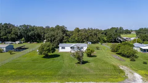 3519 Trapnell Oaks Dr, Plant City, FL 33566