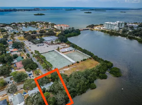 1815 Apache Trl, Clearwater, FL 33755