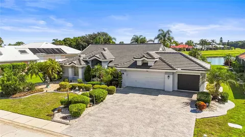 2120 Platinum Dr, Sun City Center, FL 33573